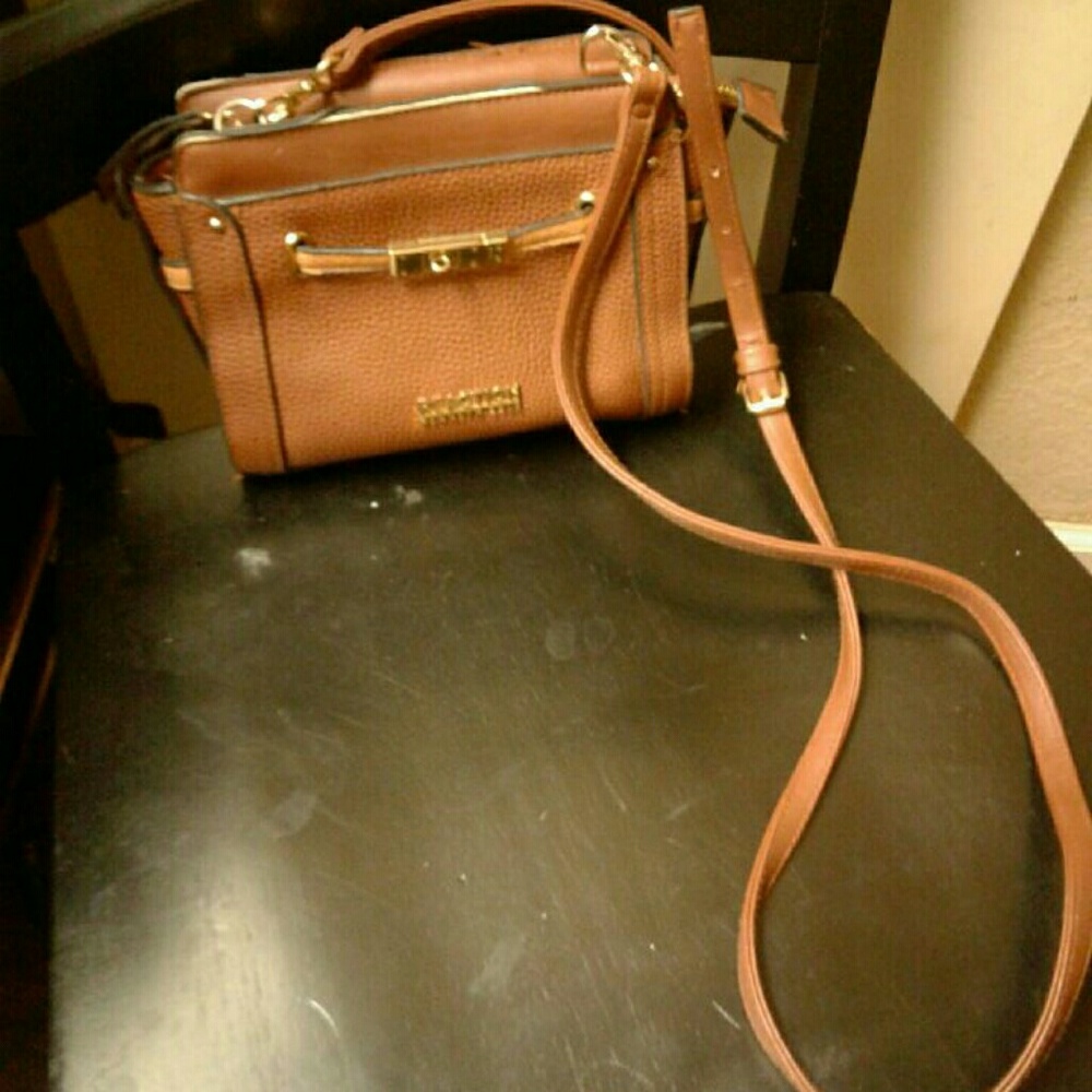 Kenneth Cole Crossbody